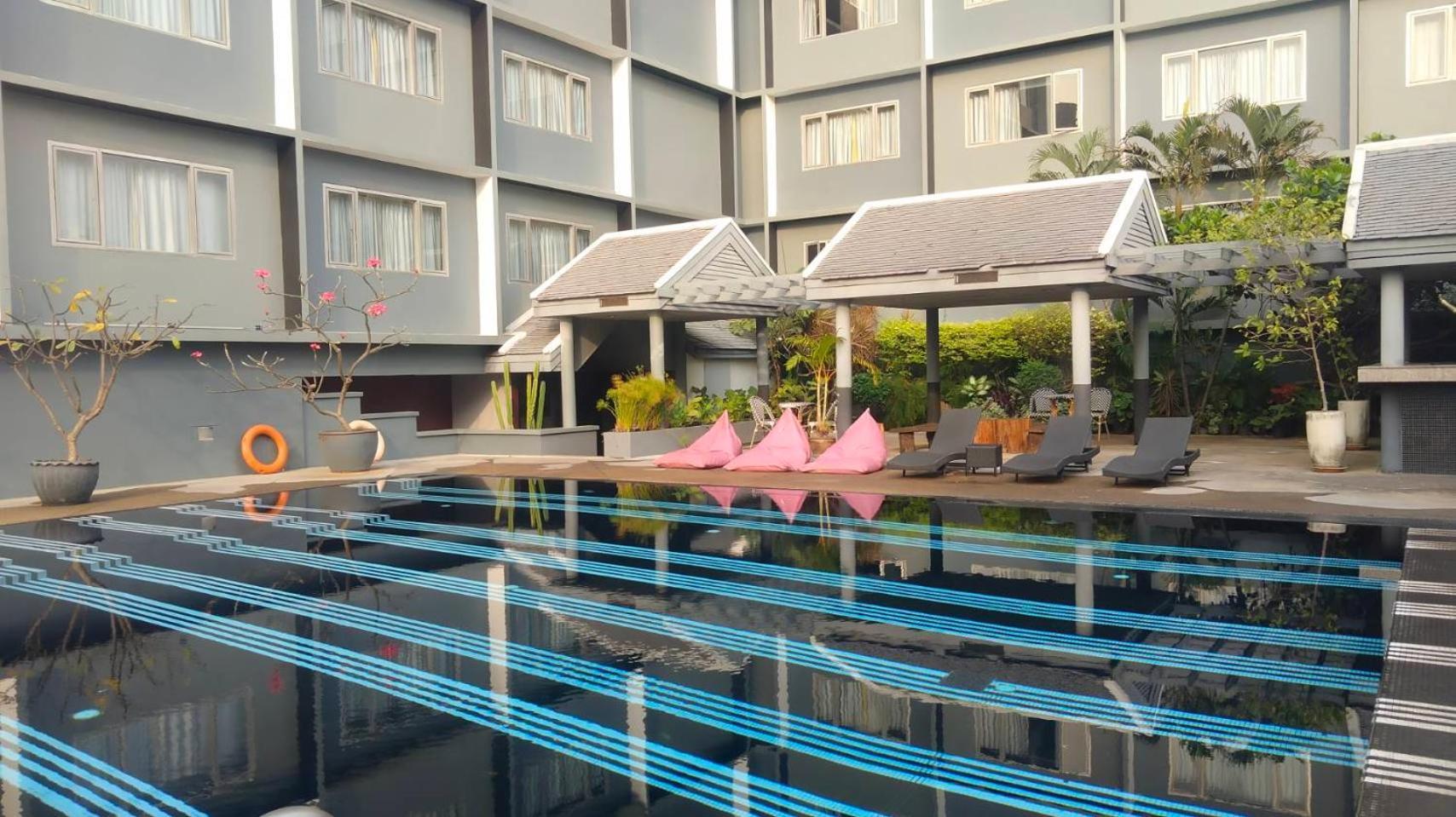 Witz Bangkok Ramkhamhaeng Hotell Eksteriør bilde